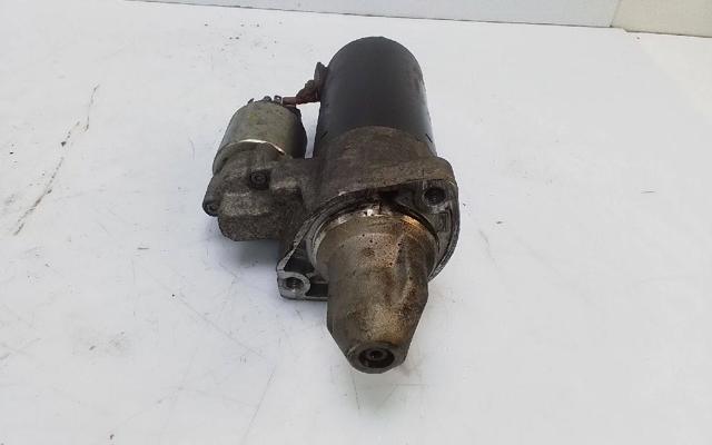 Motor de arranco A0061516101 MERCEDES