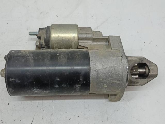 Motor de arranco A0061516101 MERCEDES
