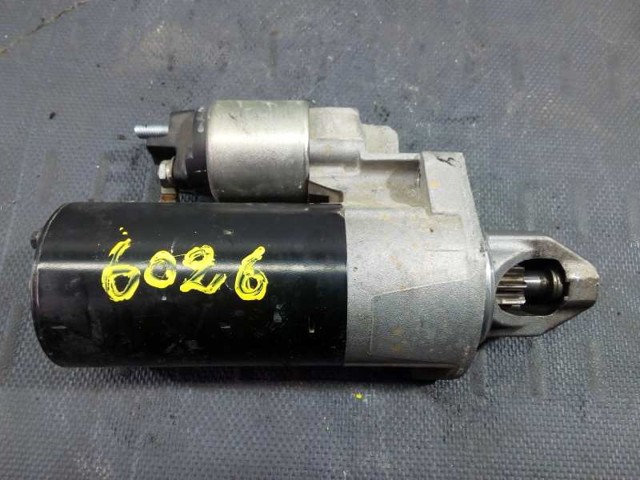 Motor de arranco A0061516101 MERCEDES