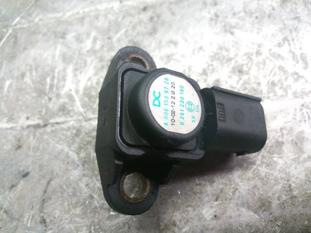 Sensor de pressão para Mercedes-Benz Vito / Van Combinada (W639) (2003-...) 113 CDI (639.601,639.603,639.605) 651940 A0061539728
