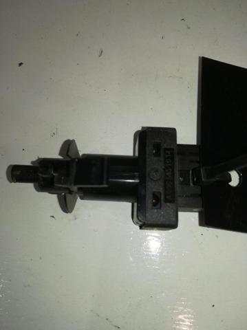 Interruptor do pedal da embreagem A0065451014