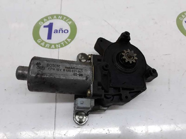 Motor de acionamento de vidro da porta dianteira esquerda A0068201842 Mercedes