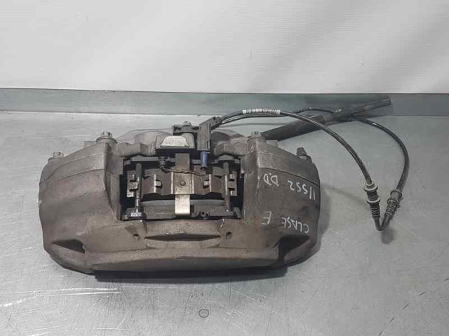 A0114219898 MERCEDES Суппорт тормозной передний правый купить в Украина