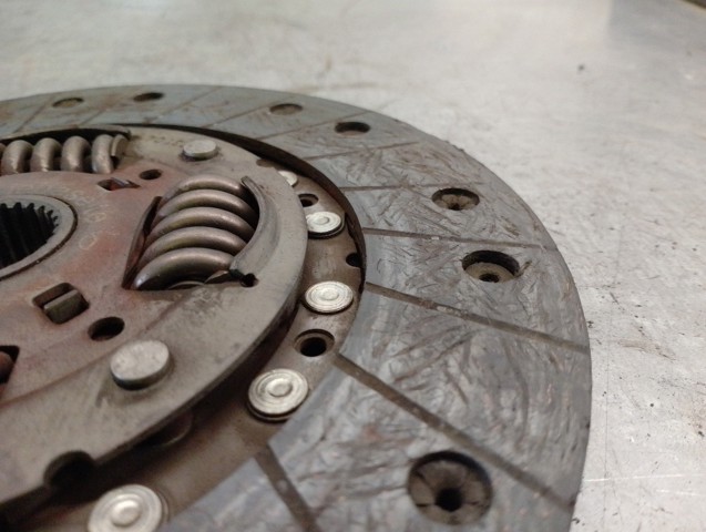 MERCEDES A0202507601 Комплект сцепления в наличии Ирпень