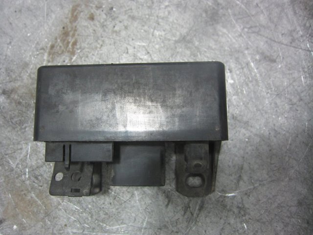 A0285454032 MERCEDES Реле свечей накала купить в Киев