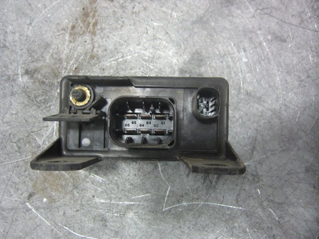 Relê das velas de incandescência A0285454032 MERCEDES