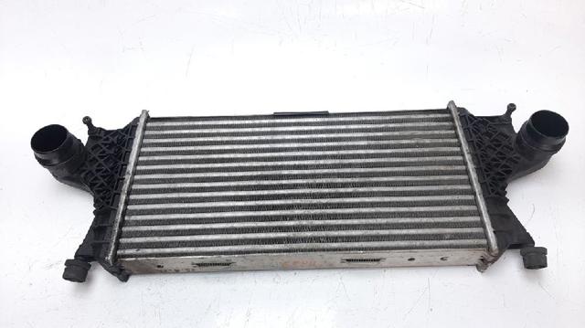 A0995000600 MERCEDES Радиатор интеркуллера купить в Украина
