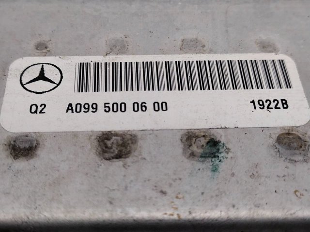 MERCEDES A0995000600 Радиатор интеркуллера в наличии Украина