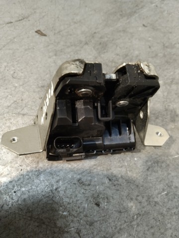 Fecho de tampa de porta-malas (de 3ª/5ª porta traseira) A0997400600 MERCEDES