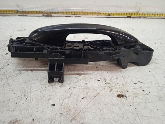 MERCEDES A0997601802 Держатель наружной ручки двери передней правой в наличии Украина