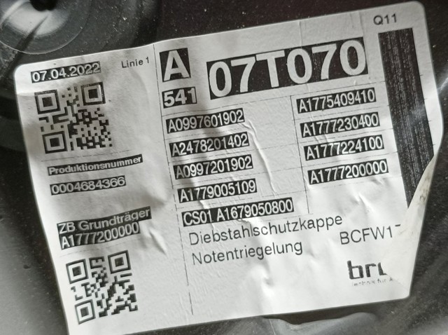 A0997601902 Держатель наружной ручки двери передней левой купить Сумы
