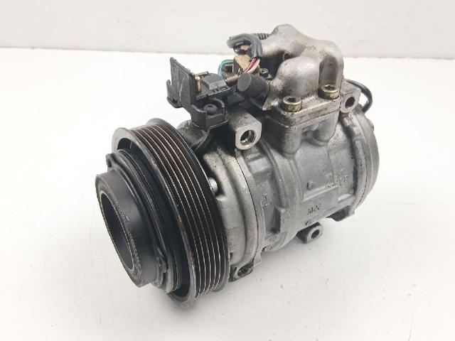 Compressor de aparelho de ar condicionado A1021310101 MERCEDES