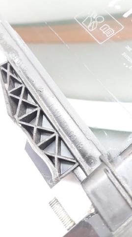 A1177300318 MERCEDES Стекло-форточка двери задней левой купить в Ровно