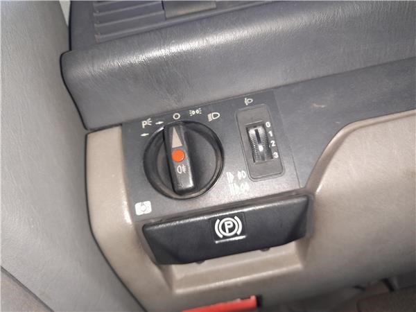 Controle limpo para mercedes-benz sedan (w124) (1984-1989) 200 d (124.120) om601912 A1245401045
