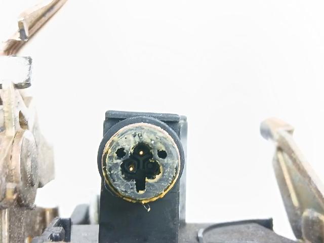 Fecho da porta dianteira esquerda Mercedes E S124