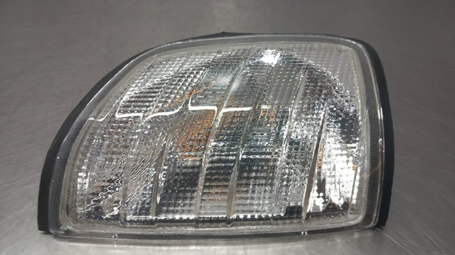 Luz dianteira direita para Mercedes-Benz sedan 250 d (124.125) 602912 A1248260143
