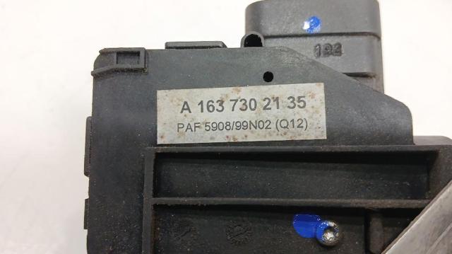 MERCEDES A1637302135 Замок двери задней левой в наличии Чернигов