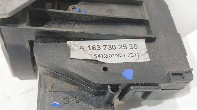MERCEDES A1637302535 Замок двери задней левой в наличии Львов