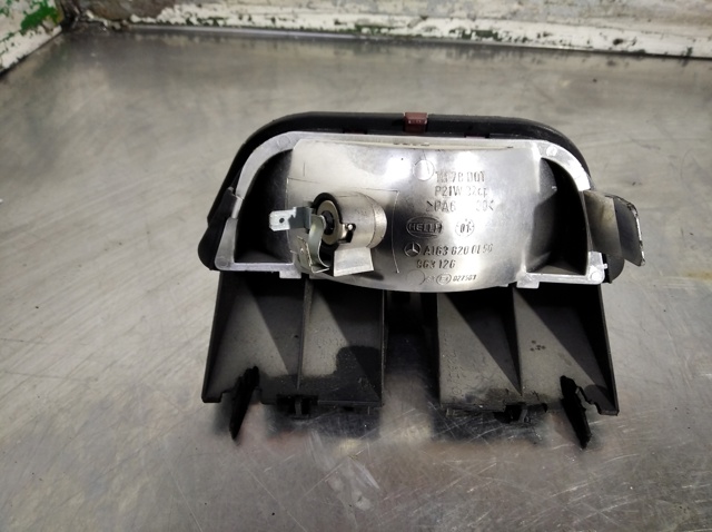 Sinal de parada traseiro adicional Mercedes ML/GLE W163