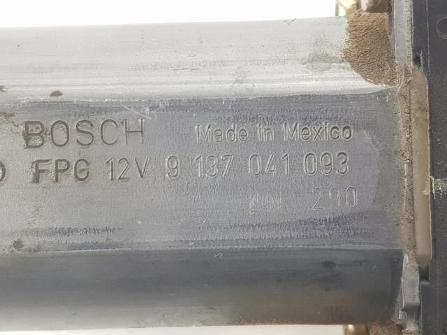Motor de acionamento de vidro da porta traseira direita A1638200242 Mercedes