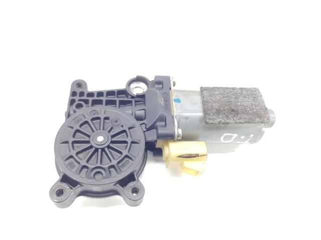 Motor de acionamento de vidro da porta traseira direita A1638200242 Mercedes