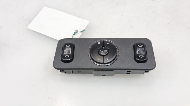 A1638200326 Кнопочный блок управления стеклоподъемником задний купить Киев