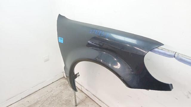 A1638802006 Крыло переднее правое купить Кривой Рог