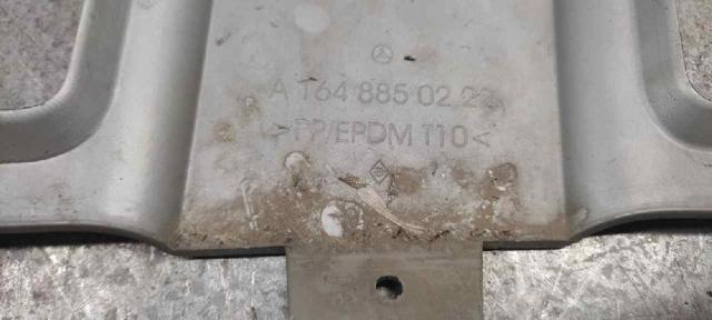 MERCEDES A16488502227C45 Накладка бампера переднего центральная в наличии Тернополь