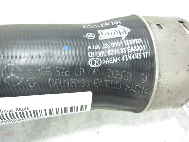 Mangueira (cano derivado) superior direita de intercooler A1665280000 Mercedes