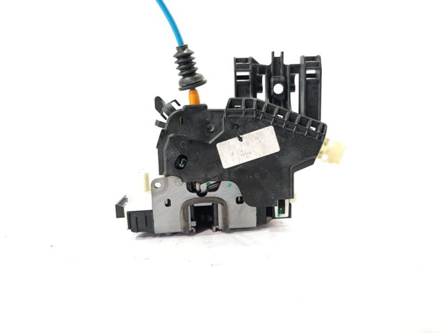 Fecho da porta dianteira esquerda A1667200135 MERCEDES