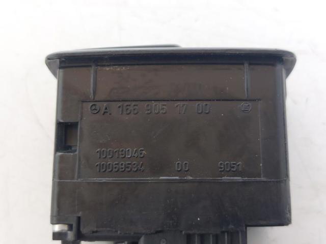 A1669051700 Кнопка привода замка багажника купить Полтава