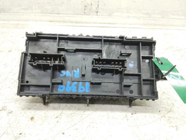 A1669068201 Блок предохранителей купить Полтава