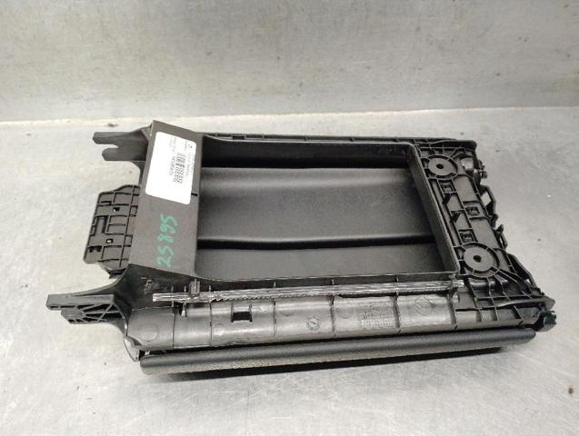 A1676809200 MERCEDES Подлокотник центральной консоли купить в Запорожье