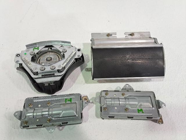 A16846002987D88 MERCEDES Подушка безопасности (AIRBAG) водительская купить в Украина