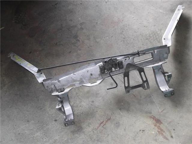 A1686205934 MERCEDES Рамка радиатора купить в Киев