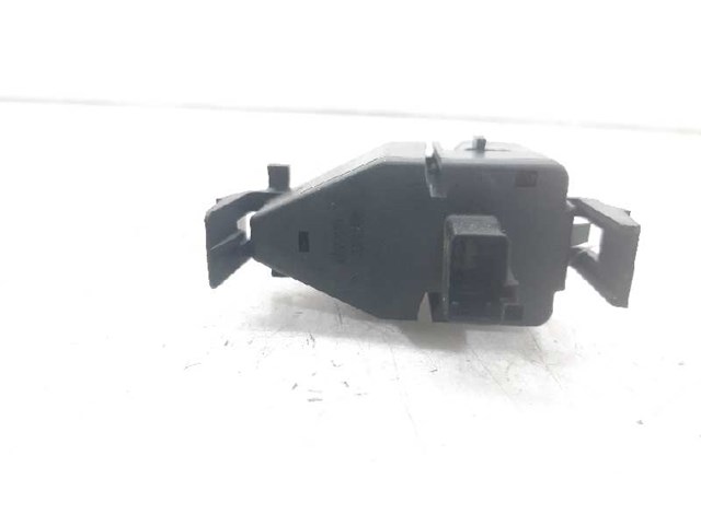 MERCEDES A1688201210 Кнопка включения аварийного сигнала в наличии Ирпень