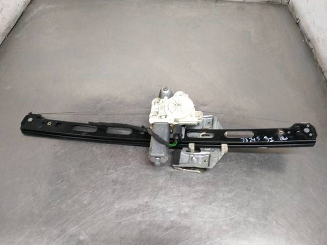 Motor de acionamento de vidro da porta dianteira esquerda A1688203742 Mercedes