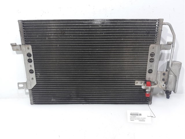 Condensador / radiador de ar condicionado para Mercedes-Benz A-Class A 140 (168.031, 168.131) G166940 A1688300858