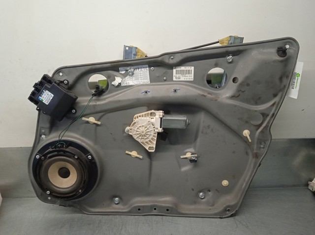 A1697200879 MERCEDES Механизм стеклоподъемника двери передней правой купить в Чернигов