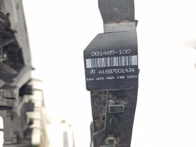 MERCEDES A1697204635 Замок передней правой двери в наличии Днепр