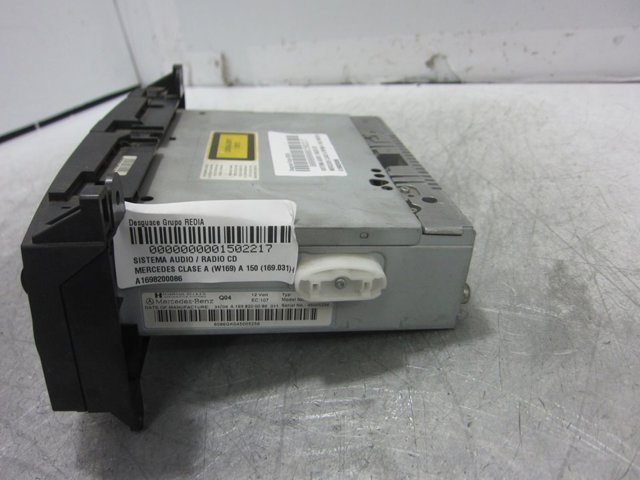 MERCEDES A1698200086 Магнитола (радио AM/FM) в наличии Кривой Рог
