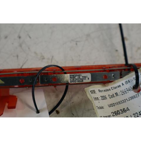 Sinal de parada traseiro adicional A1698201756 MERCEDES