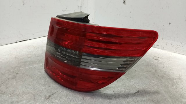 A1698202464 MERCEDES Фонарь задний правый внешний купить в Ужгород