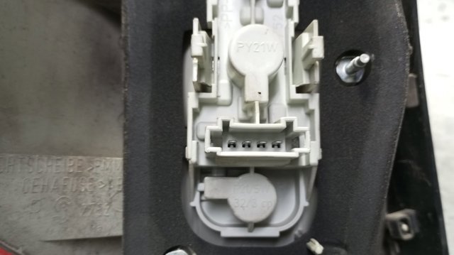 MERCEDES A1698202464 Фонарь задний правый внешний в наличии Украина
