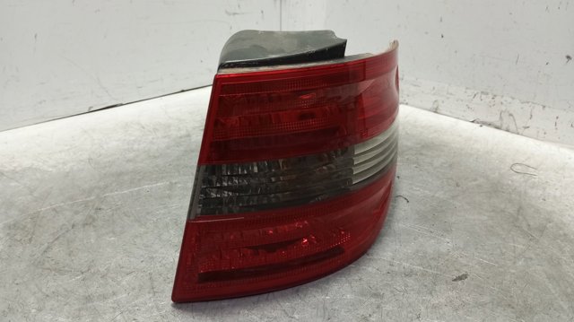 MERCEDES A1698202464 Фонарь задний правый внешний в наличии Полтава