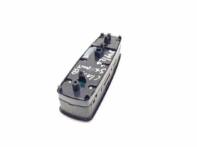 MERCEDES A16982067109174 Кнопочный блок управления стеклоподъемником передний левый в наличии Черкассы