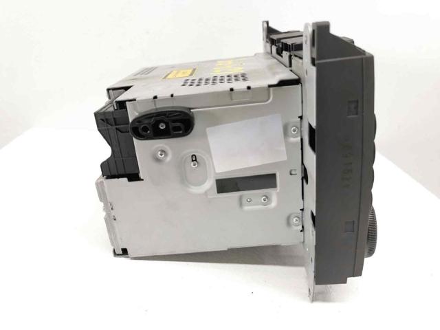 A1698207589 MERCEDES Магнитола (радио AM/FM) купить в Запорожье