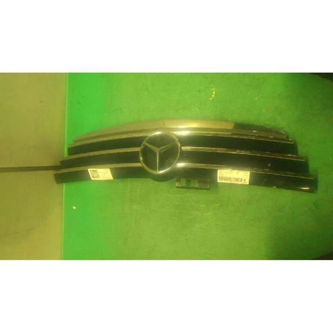 MERCEDES A16988009839744 Решетка радиатора в наличии Одесса