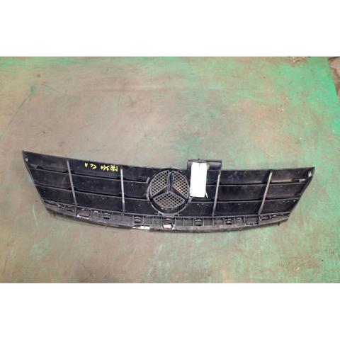 MERCEDES A16988009839744 Решетка радиатора в наличии Тернополь