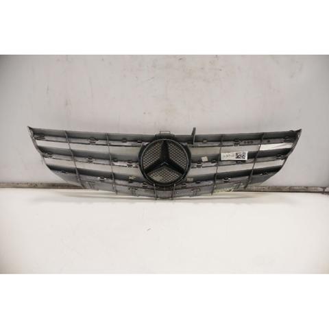 MERCEDES A1698801683 Решетка радиатора в наличии Киев